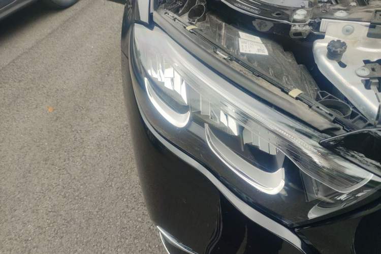 Used Mercedes-Benz E-Class 2024 E 300 L Luxury Model Right Front Headlight