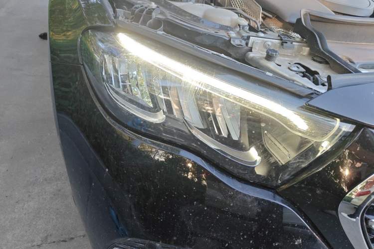 Used Mercedes-Benz E-Class 2024 E 300 L Luxury Model Right Front Headlight