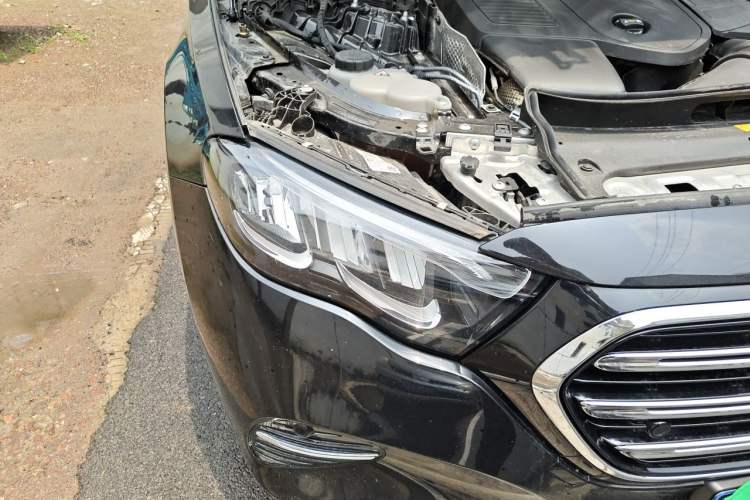 Used Mercedes-Benz E-Class 2024 Facelift E 300 L Luxury Edition Right Front Headlight