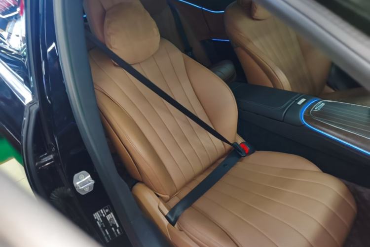 Used Mercedes-Benz E-Class 2024 Refresh E 300 L Stylish Edition Right Front Seat