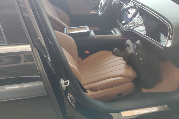 Used Mercedes-Benz E-Class 2024 E 300 L Luxury Model Right Front Seat
