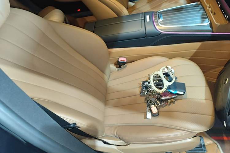 Used Mercedes-Benz E-Class 2024 E 300 L Stylish Model Right Front Seat
