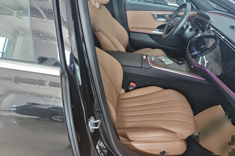 Used Mercedes-Benz E-Class 2024 E 300 L Luxury Model Right Front Seat