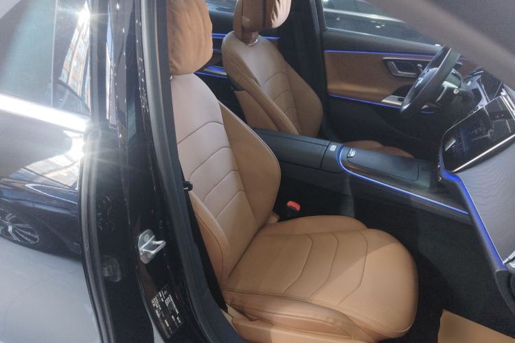 Used Mercedes-Benz E-Class 2024 E 300 L Fashion Sport Model Right Front Seat