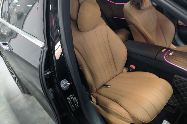 Used Mercedes-Benz E-Class 2024 E 300 L Luxury Model Right Front Seat