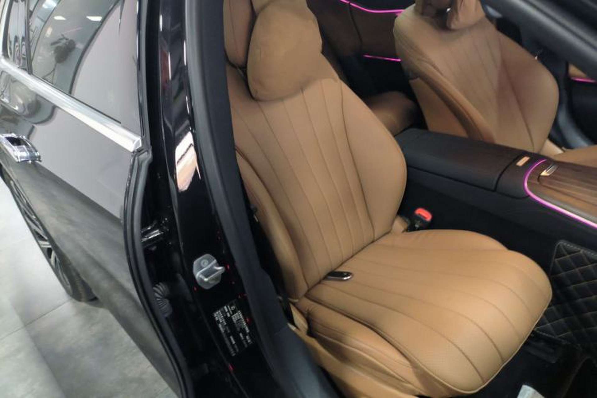 Used Mercedes-Benz E-Class 2024 E 300 L Luxury Model Right Front Seat