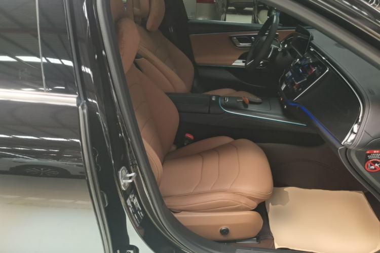 Used Mercedes-Benz E-Class 2024 Facelift E 300 L Fashion Sport Edition Right Front Seat