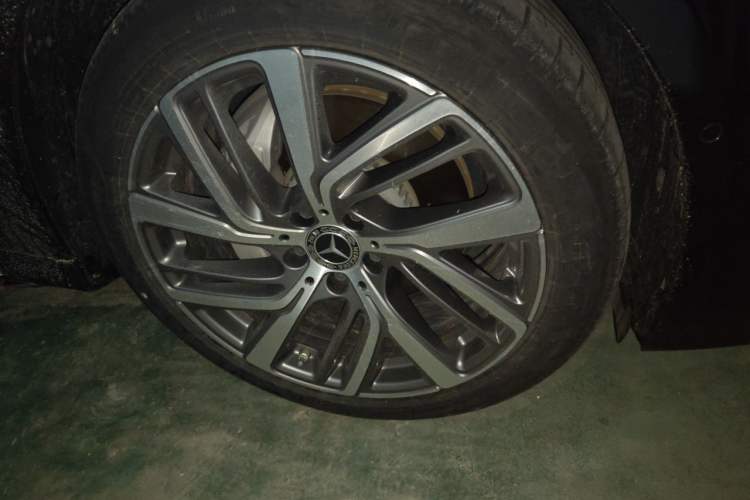 Used Mercedes-Benz E-Class 2024 Refresh E 300 L Stylish Edition Right Front Wheel Hub