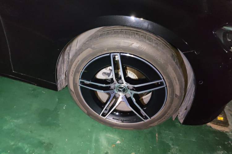 Used Mercedes-Benz E-Class 2024 E 260 Sport Edition Right Front Wheel Hub