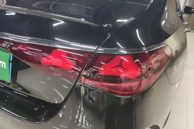Used Mercedes-Benz E-Class 2024 E 300 Luxury Sport Edition Right Rear Taillight
