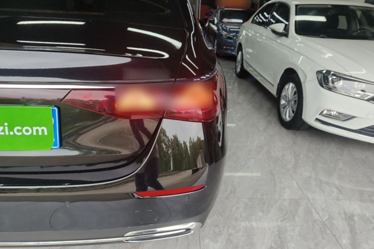 Used Mercedes-Benz E-Class 2024 E 260 L Right Rear Taillight