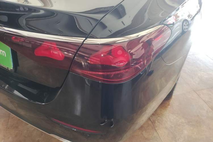 Used Mercedes-Benz E-Class 2024 E 300 L Luxury Model Right Rear Taillight