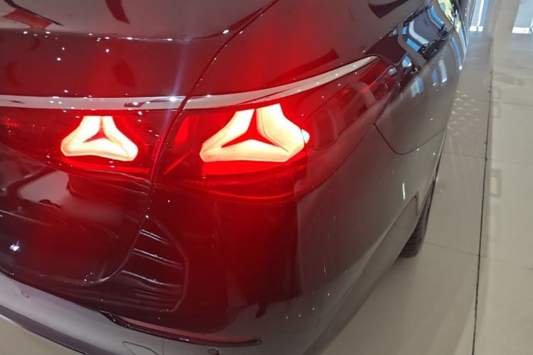 Used Mercedes-Benz E-Class 2024 Facelift E 300 L Luxury Edition Right Rear Taillight