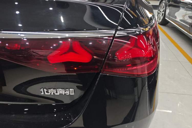 Used Mercedes-Benz E-Class 2024 E 300 L Stylish Model Right Rear Taillight