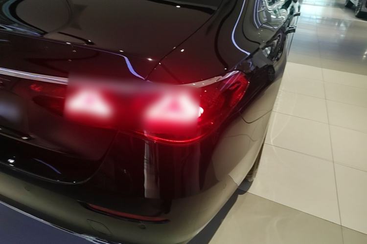 Used Mercedes-Benz E-Class 2024 Facelift E 300 L Luxury Edition Right Rear Taillight