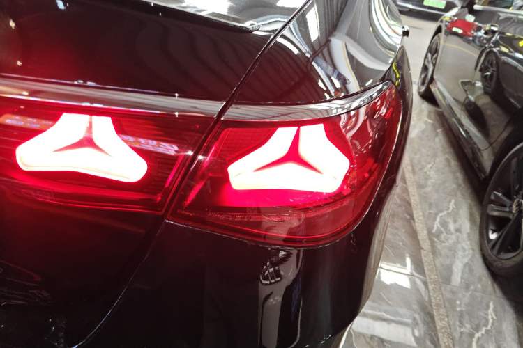 Used Mercedes-Benz E-Class 2024 E 260 Sport Edition Right Rear Taillight