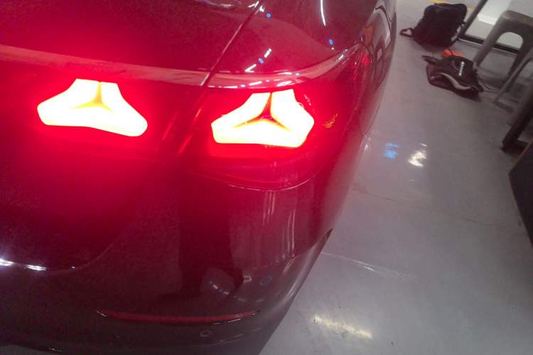 Used Mercedes-Benz E-Class 2024 E 300 Luxury Sport Edition Right Rear Taillight