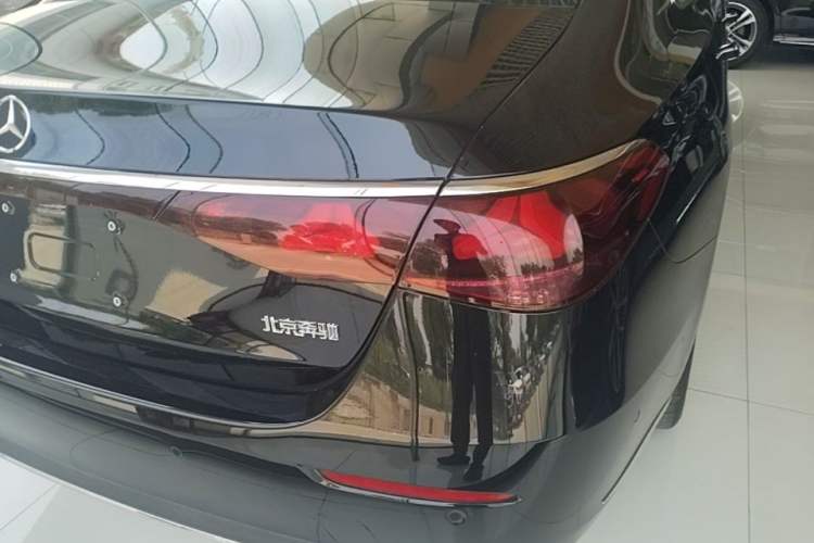 Used Mercedes-Benz E-Class 2024 E 300 L Luxury Model Right Rear Taillight