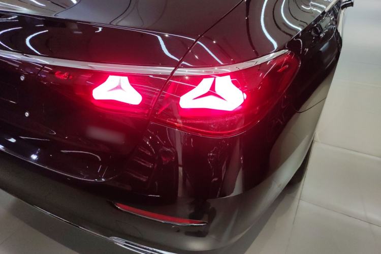 Used Mercedes-Benz E-Class 2024 Facelift E 300 L Luxury Edition Right Rear Taillight