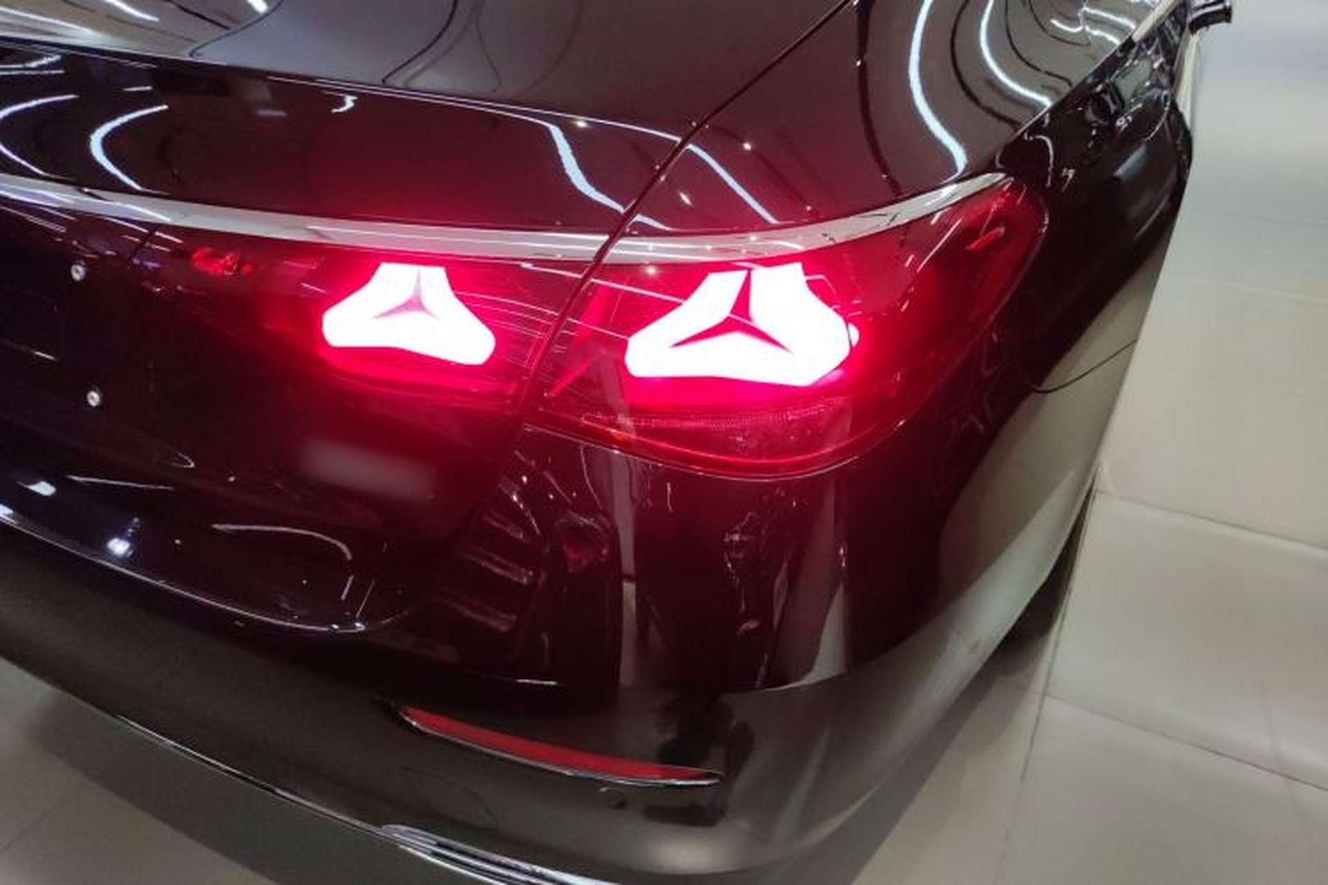 Used Mercedes-Benz E-Class 2024 Facelift E 300 L Luxury Edition Right Rear Taillight