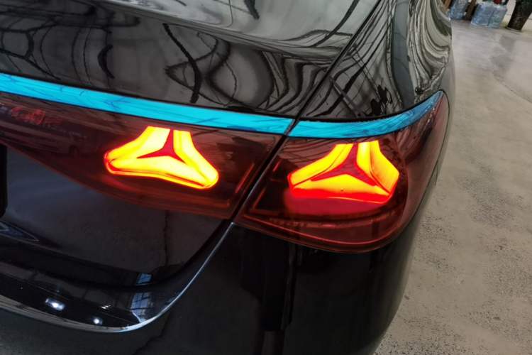 Used Mercedes-Benz E-Class 2024 E 300 L Luxury Model Right Rear Taillight