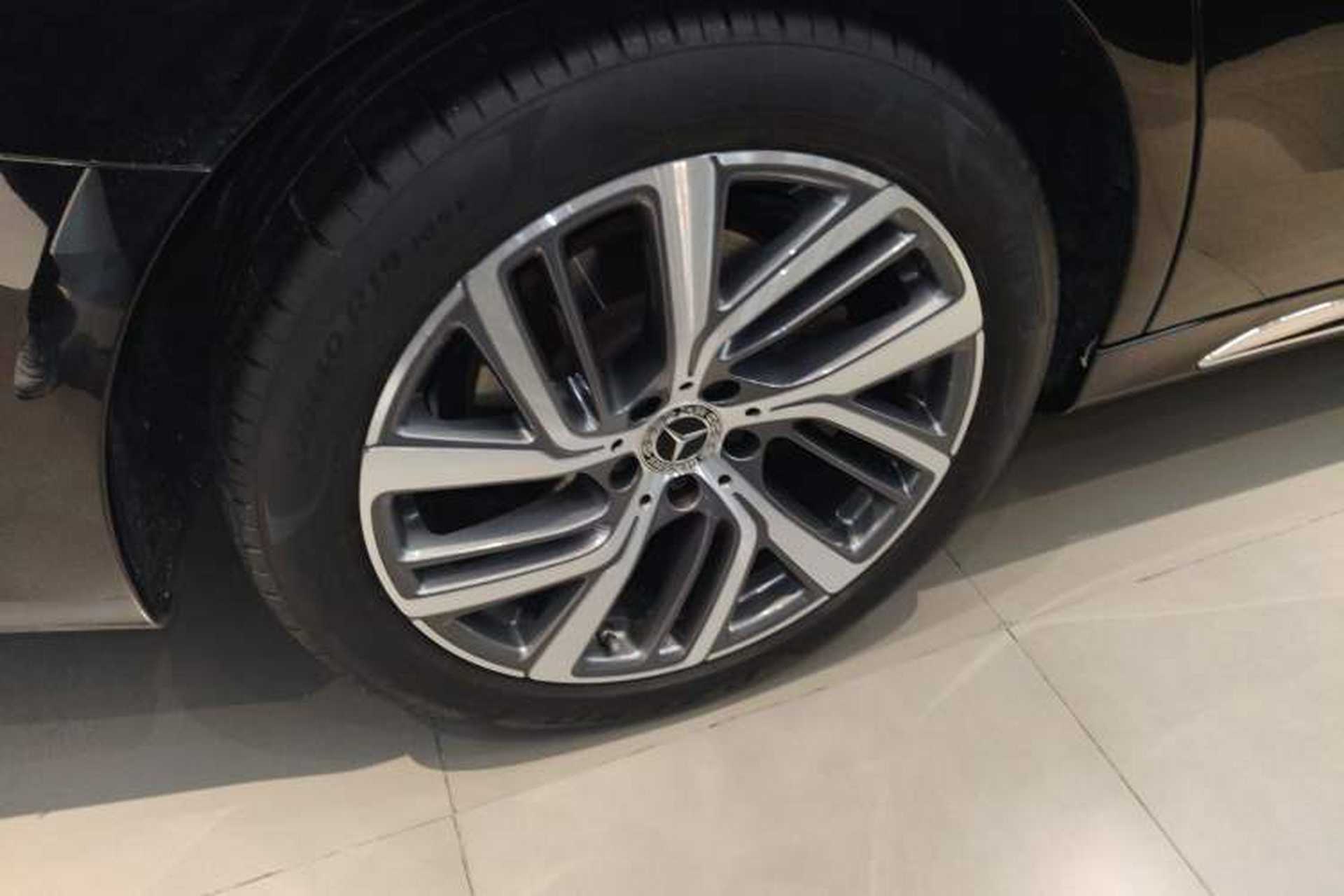 Used Mercedes-Benz E-Class 2024 E 300 L Stylish Model Right Rear Wheel Hub
