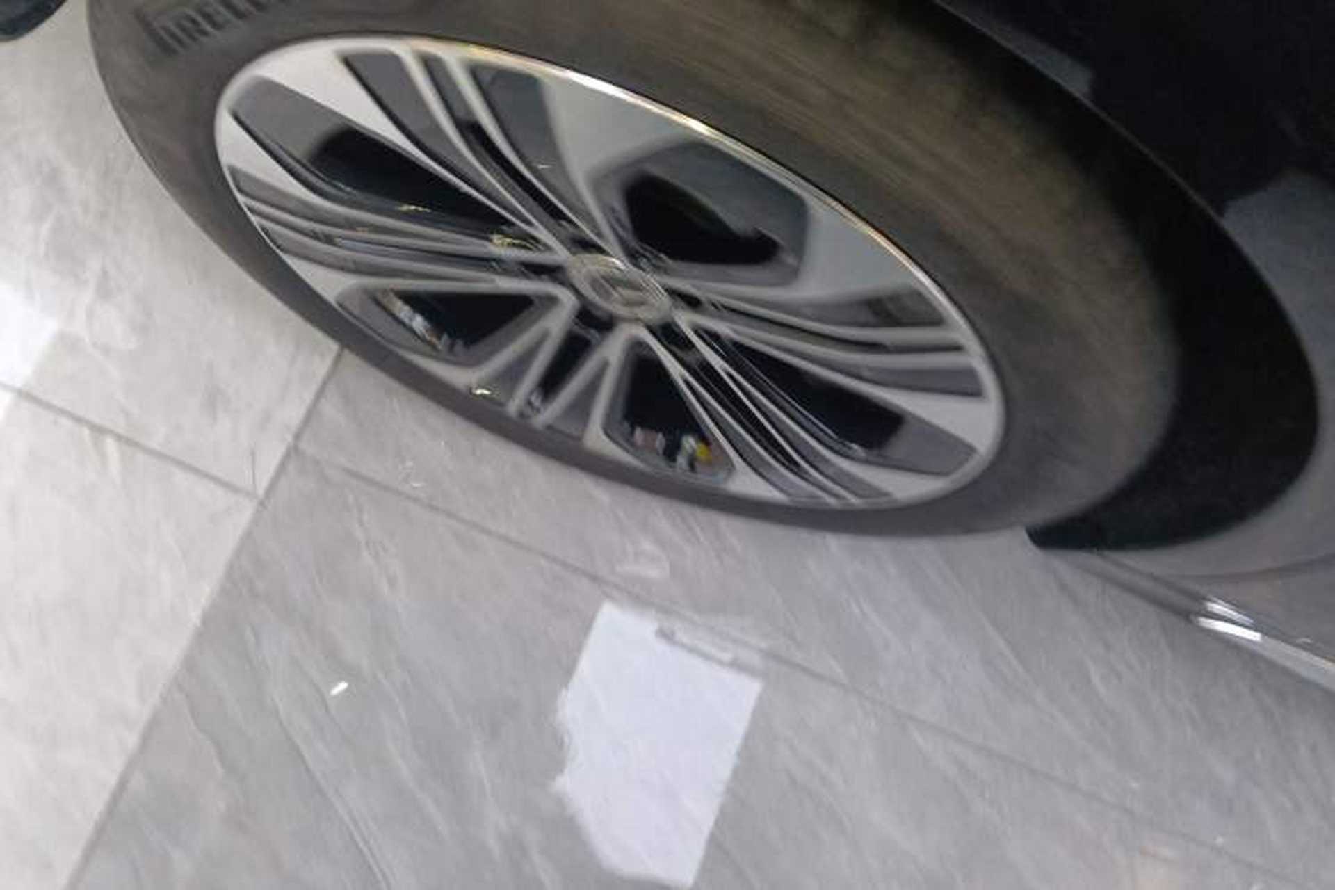 Used Mercedes-Benz E-Class 2024 Facelift E 300 L Fashion Sport Edition Right Rear Wheel Hub