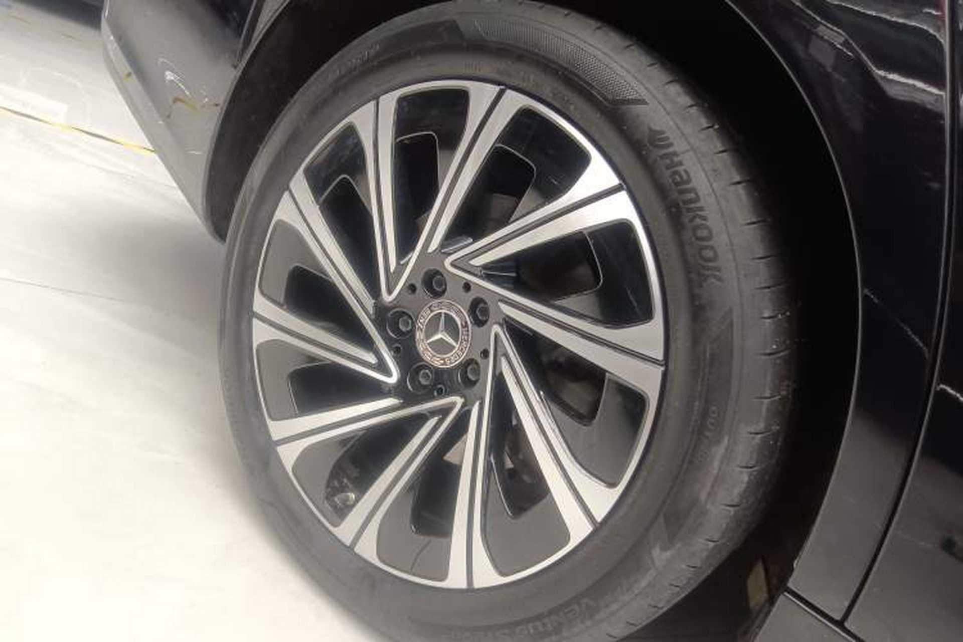 Used Mercedes-Benz E-Class 2024 E 300 L Luxury Model Right Rear Wheel Hub