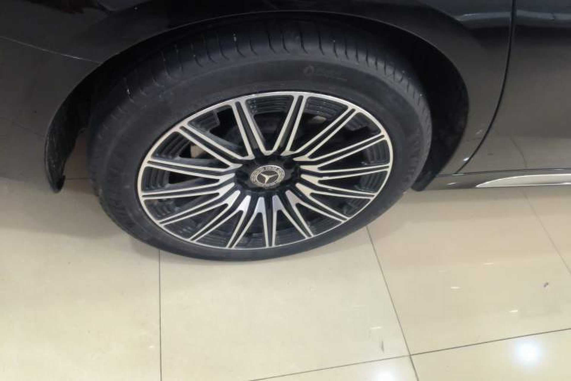 Used Mercedes-Benz E-Class 2024 Refresh E 300 L Stylish Edition Right Rear Wheel Hub