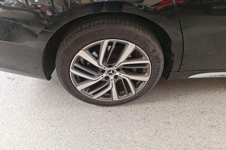 Used Mercedes-Benz E-Class 2024 E 300 L Stylish Model Right Rear Wheel Hub