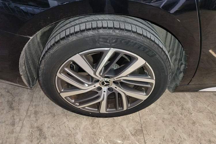 Used Mercedes-Benz E-Class 2024 Refresh E 300 L Stylish Edition Right Rear Wheel Hub