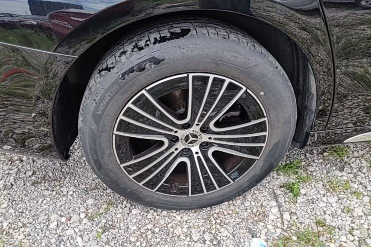 Used Mercedes-Benz E-Class 2024 E 260 L Right Rear Wheel Hub