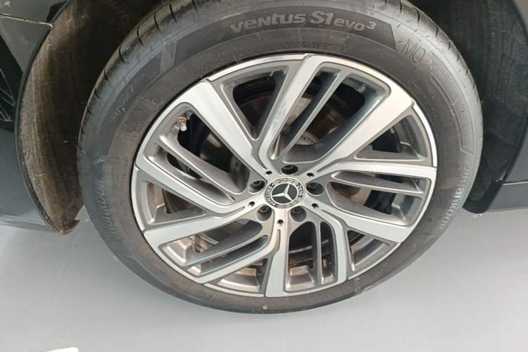Used Mercedes-Benz E-Class 2024 Refresh E 300 L Stylish Edition Right Rear Wheel Hub