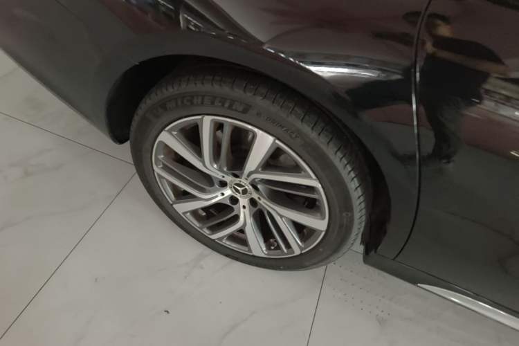 Used Mercedes-Benz E-Class 2024 Refresh E 300 L Stylish Edition Right Rear Wheel Hub