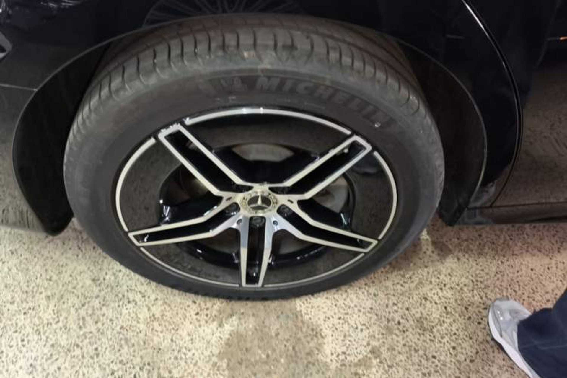 Used Mercedes-Benz E-Class 2024 E 300 Fashion Sport Edition Right Rear Wheel Hub