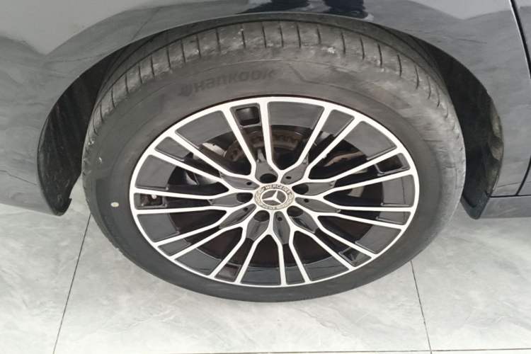 Used Mercedes-Benz E-Class 2024 E 300 L Luxury Model Right Rear Wheel Hub