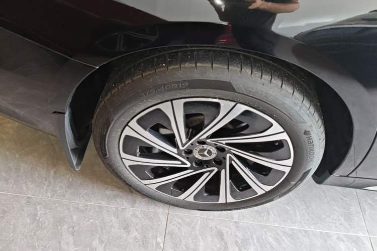 Used Mercedes-Benz E-Class 2024 E 300 L Luxury Model Right Rear Wheel Hub
