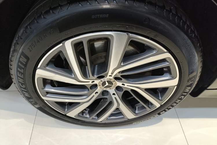 Used Mercedes-Benz E-Class 2024 Refresh E 300 L Stylish Edition Right Rear Wheel Hub