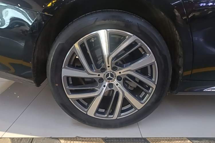 Used Mercedes-Benz E-Class 2024 Refresh E 300 L Stylish Edition Right Rear Wheel Hub
