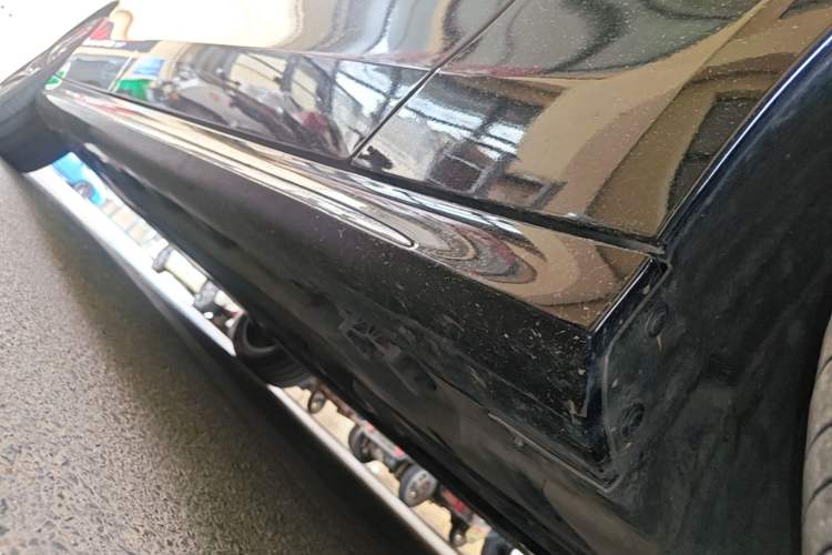 Used Mercedes-Benz E-Class 2024 E 300 L Stylish Model Right Side Sill