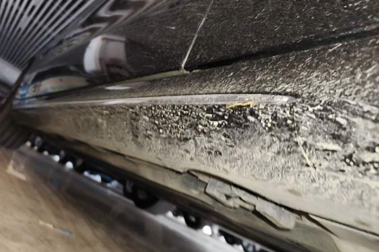 Used Mercedes-Benz E-Class 2024 Refresh E 300 L Stylish Edition Right Side Sill