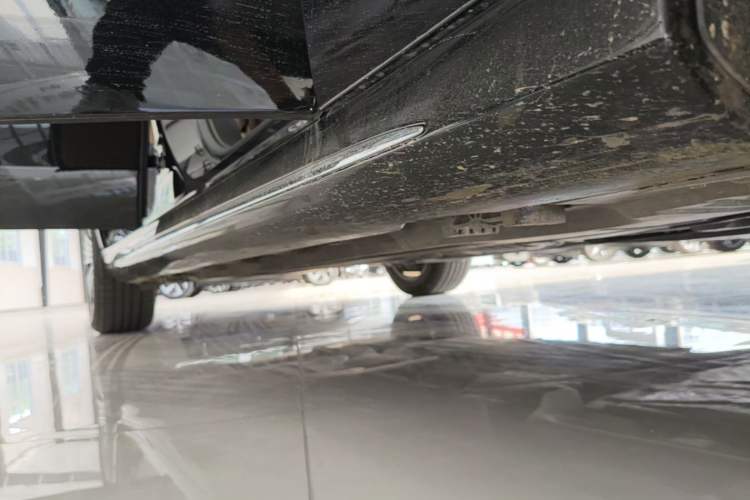 Used Mercedes-Benz E-Class 2024 Facelift E 260 L Right Side Sill