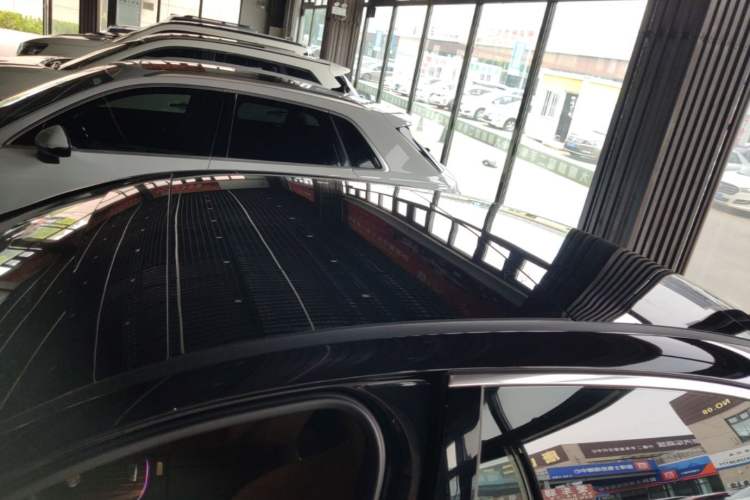 Used Mercedes-Benz E-Class 2024 E 300 L Luxury Model Roof