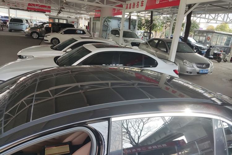 Used Mercedes-Benz E-Class 2024 E 300 L Luxury Model Roof