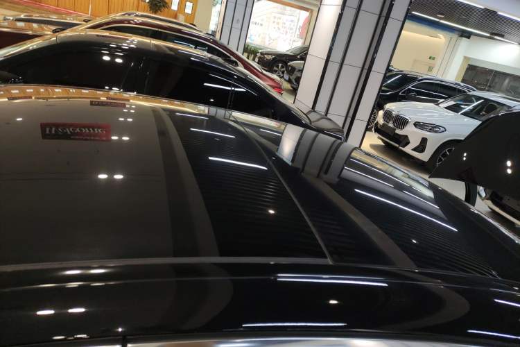 Used Mercedes-Benz E-Class 2024 E 260 L Roof