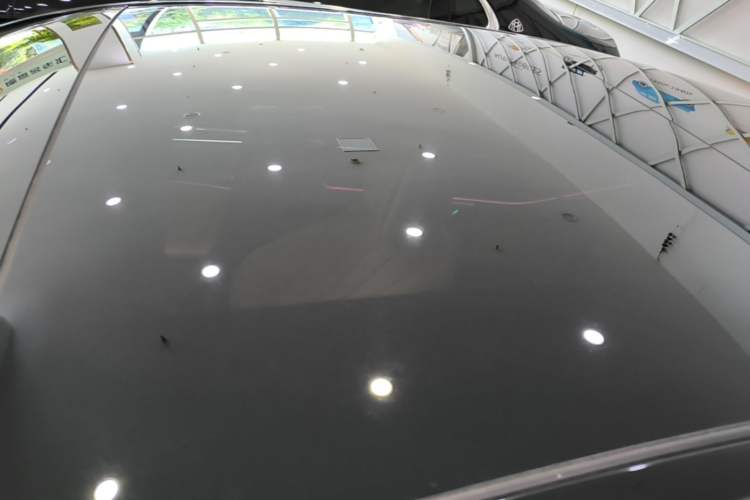 Used Mercedes-Benz E-Class 2024 E 260 L Roof