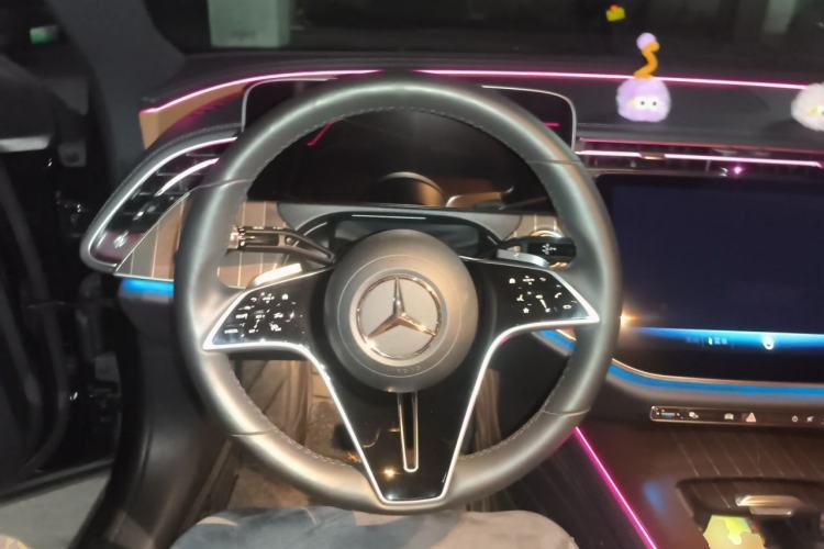 Used Mercedes-Benz E-Class 2024 Refresh E 300 L Stylish Edition Steering Wheel