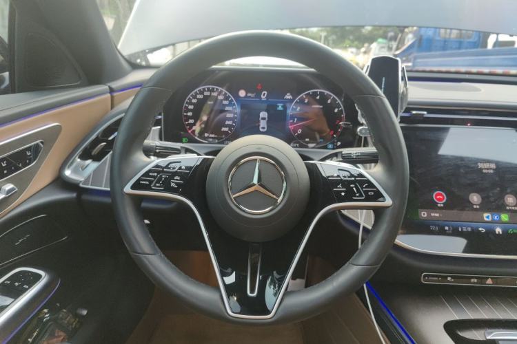 Used Mercedes-Benz E-Class 2024 Refresh E 300 L Stylish Edition Steering Wheel