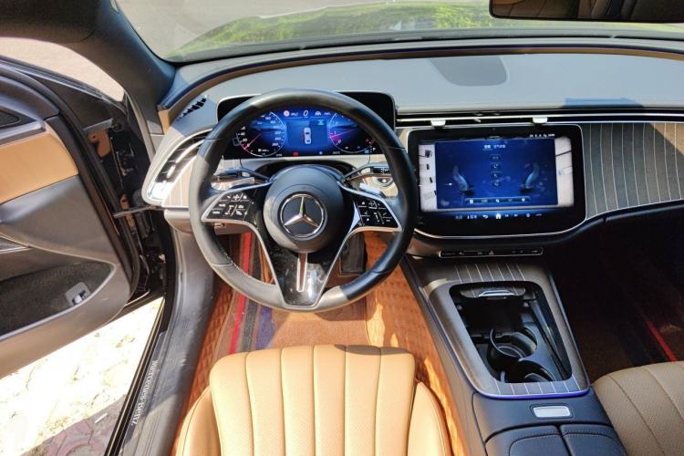 Used Mercedes-Benz E-Class 2024 E 300 L Stylish Model Steering Wheel