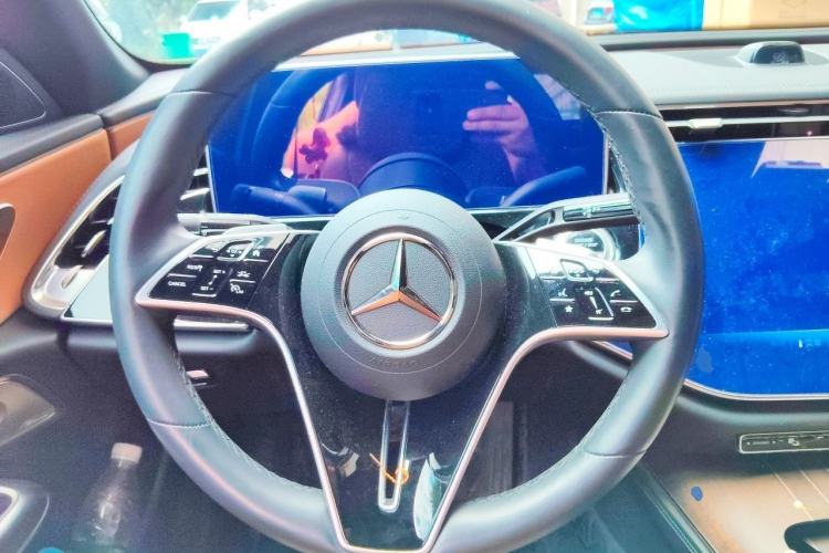 Used Mercedes-Benz E-Class 2024 Facelift E 300 L Luxury Edition Steering Wheel